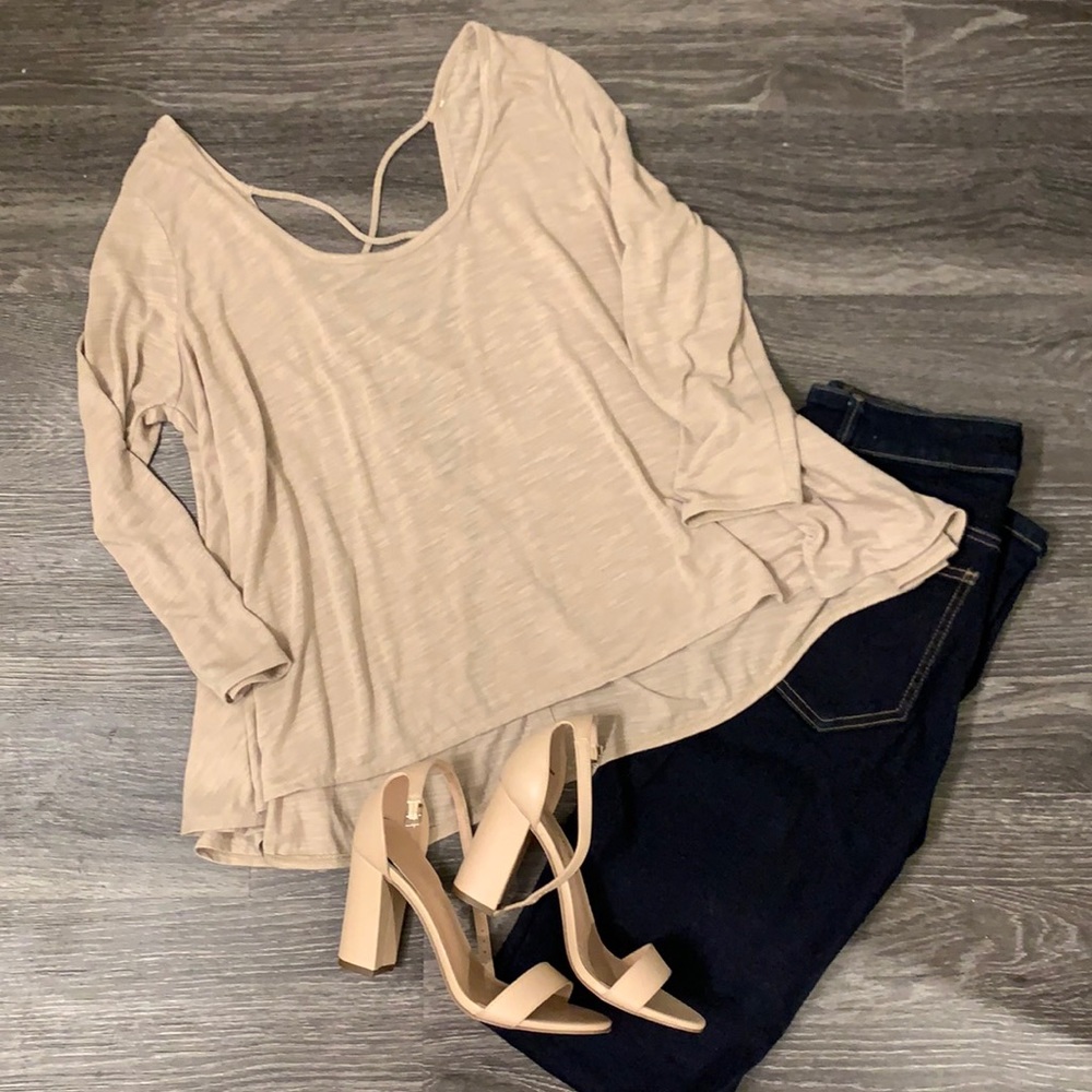 Open back 3/4 length sleeve blouse